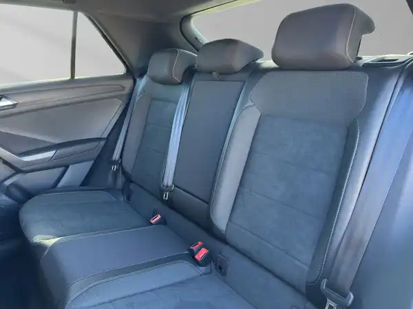 VW T-ROC (14/18)