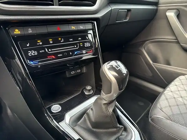 VW T-ROC (18/19)