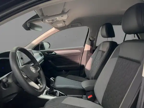 VW T-ROC (5/17)