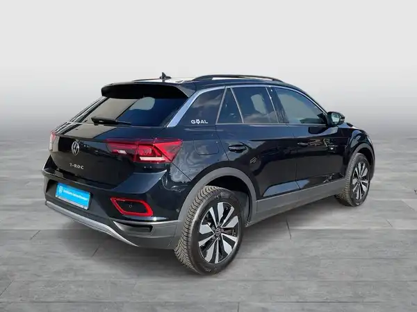 VW T-ROC (6/15)