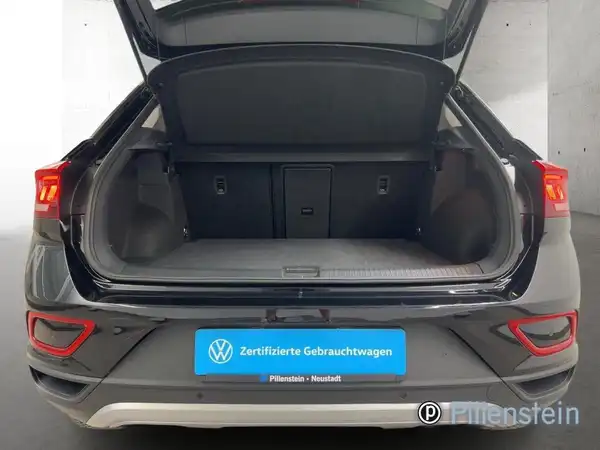 VW T-ROC (15/18)