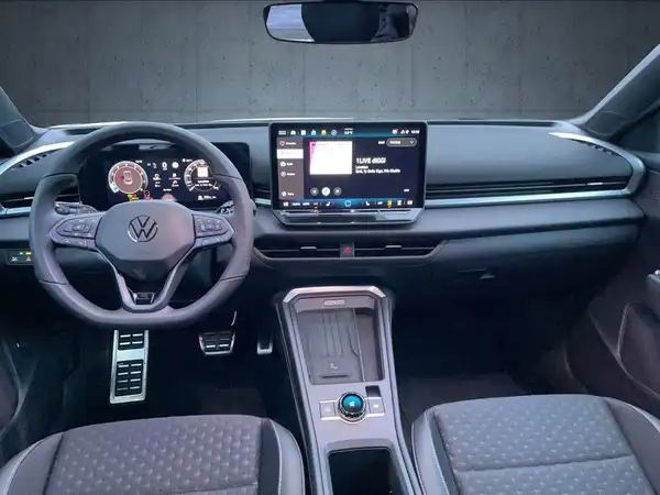 VW T-ROC (12/18)