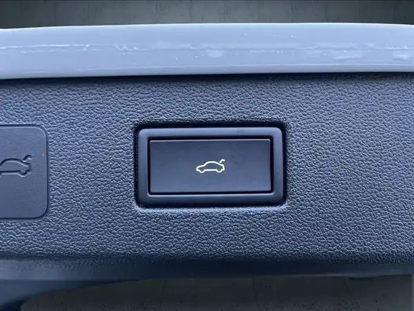 VW T-ROC (15/18)