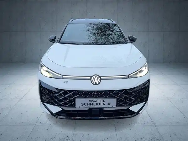 VW T-ROC (8/18)