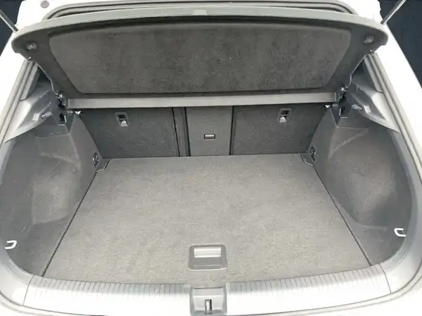 VW T-ROC (14/19)