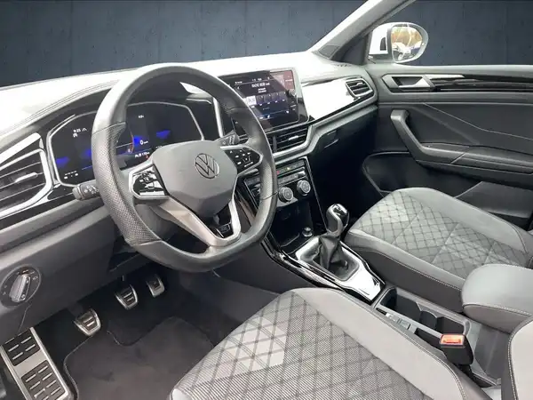 VW T-ROC (10/19)