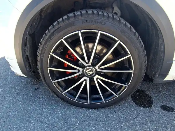 VW T-ROC (7/15)