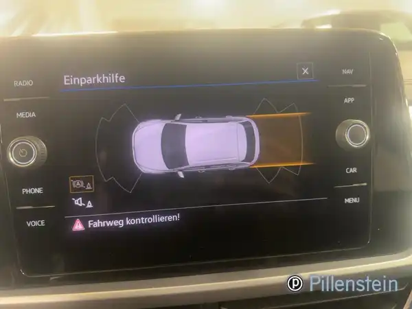 VW T-ROC (12/17)