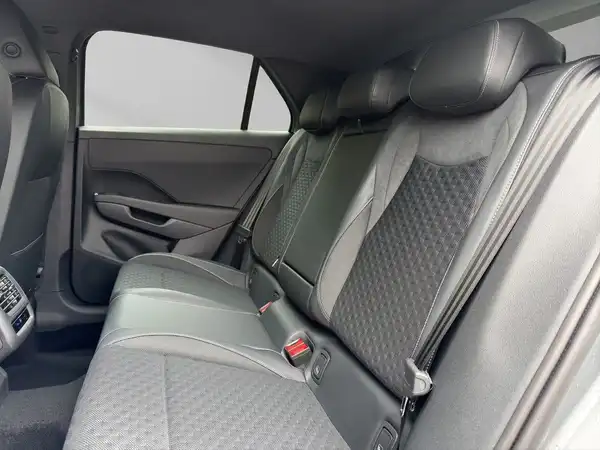 VW T-ROC (11/16)