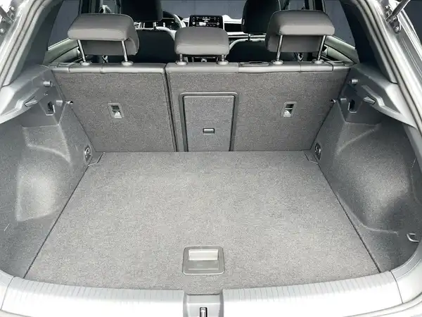 VW T-ROC (13/21)
