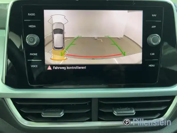 VW T-ROC (12/16)