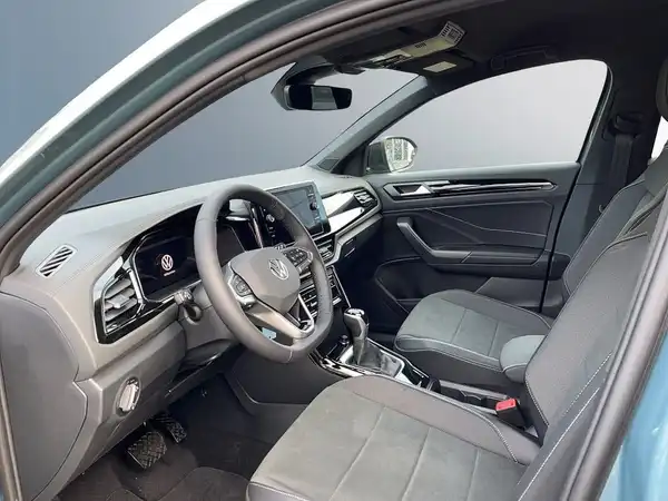 VW T-ROC (8/10)