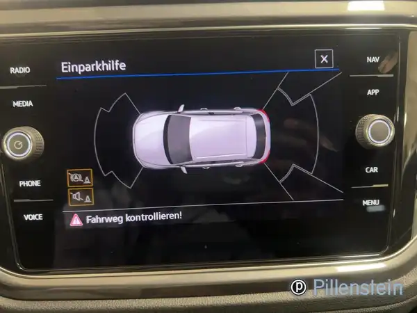 VW T-ROC (13/17)
