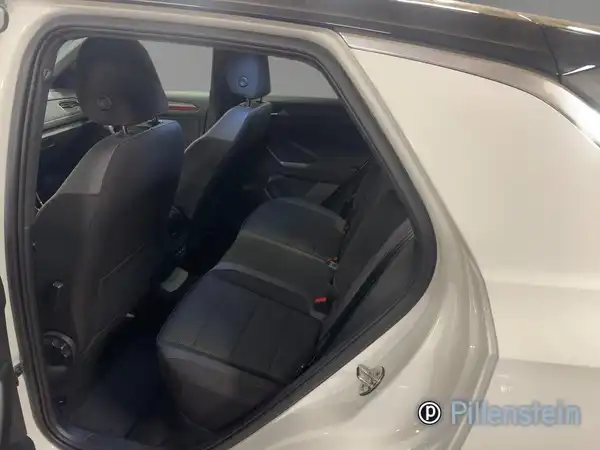 VW T-ROC (9/17)