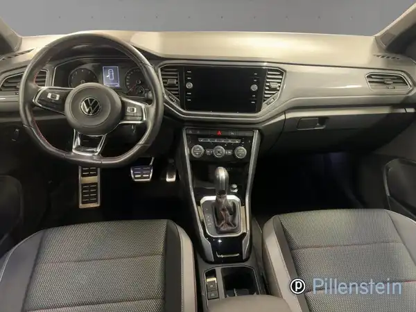 VW T-ROC (10/17)
