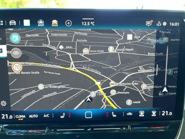 VW T-ROC (19/25)