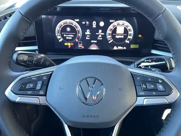 VW T-ROC (20/25)