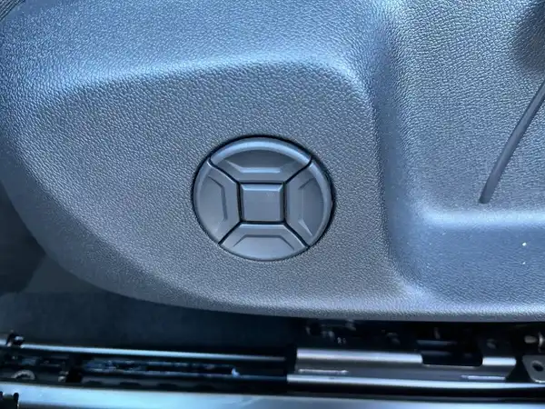 VW T-ROC (24/25)