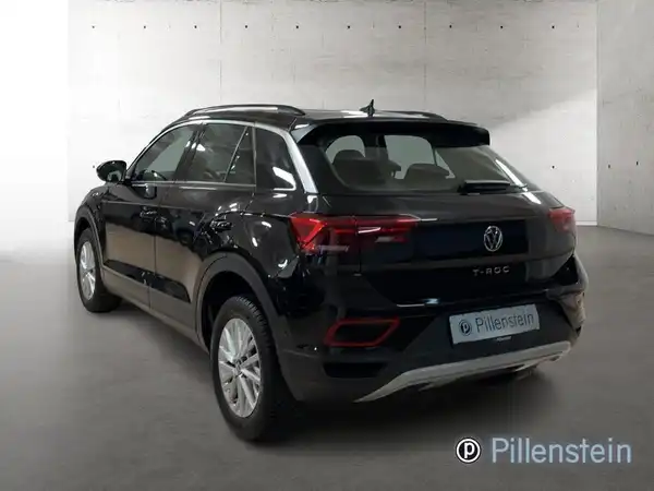 VW T-ROC (3/15)