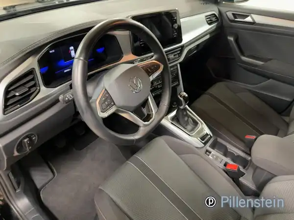 VW T-ROC (9/15)