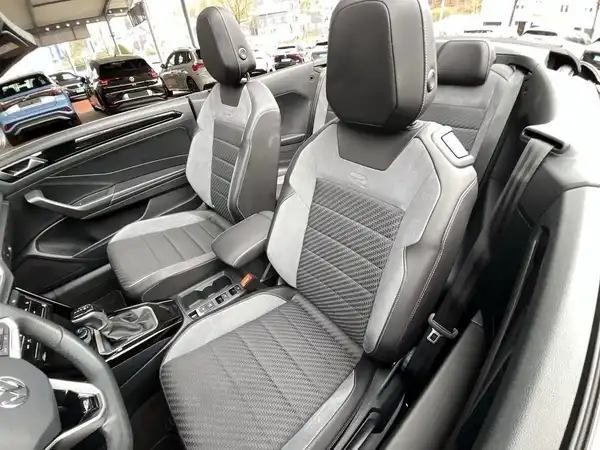 VW T-ROC CABRIOLET (11/17)