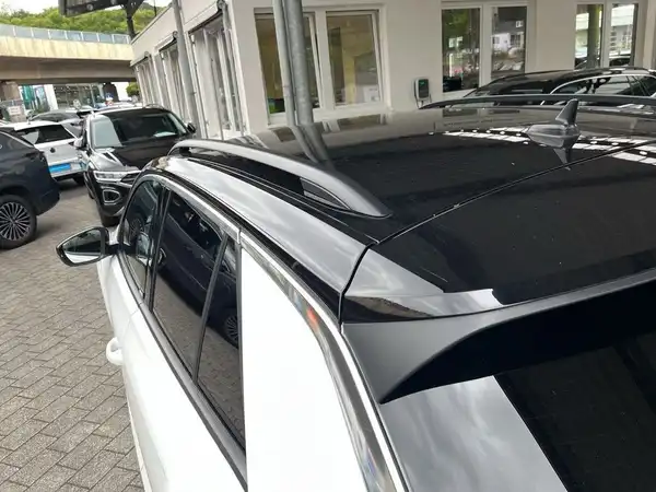 VW T-ROC (13/22)