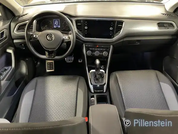 VW T-ROC (8/17)