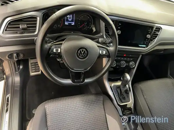 VW T-ROC (9/17)
