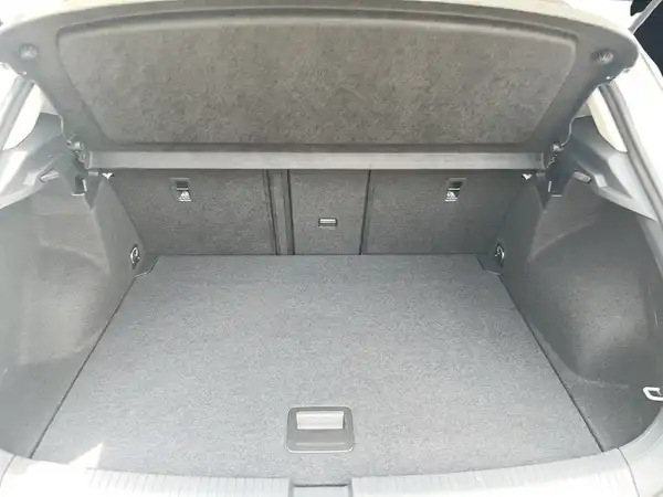 VW T-ROC (14/22)