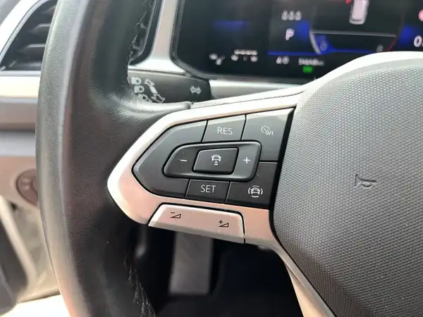 VW T-ROC (17/22)