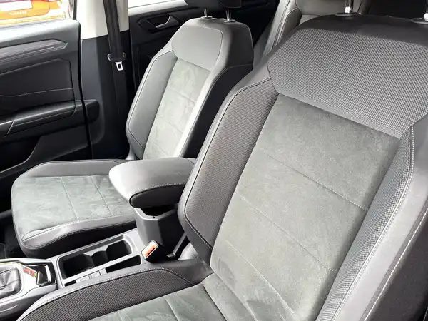 VW T-ROC (14/22)