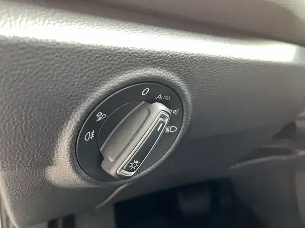 VW T-ROC (18/22)