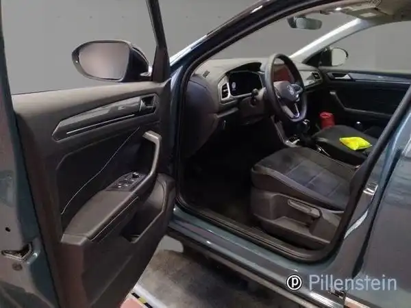 VW T-ROC (8/10)