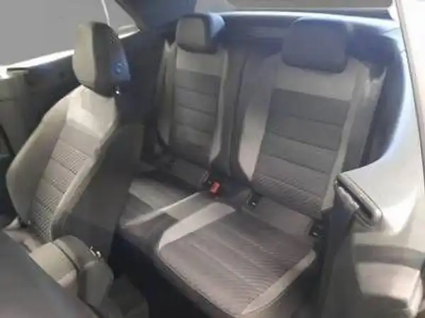 VW T-ROC CABRIOLET (7/8)