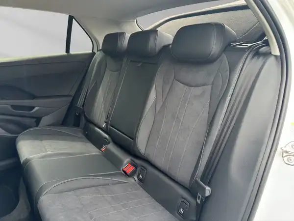 VW T-ROC (14/19)