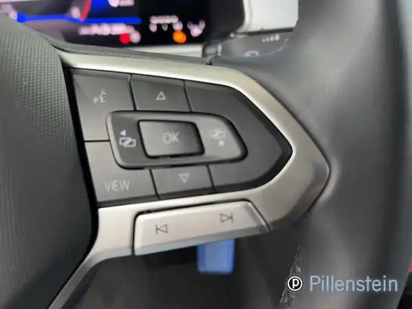 VW T-ROC (12/13)