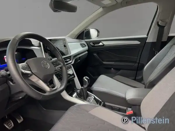VW T-ROC (5/13)