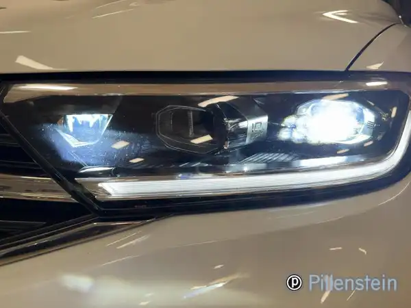 VW T-ROC (14/16)