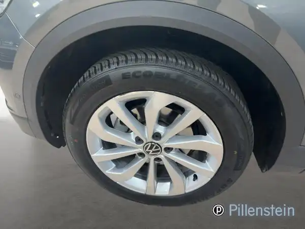 VW T-ROC (6/17)