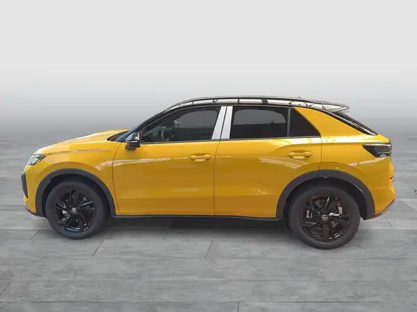 VW T-ROC (2/15)