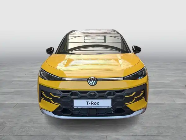 VW T-ROC (8/15)