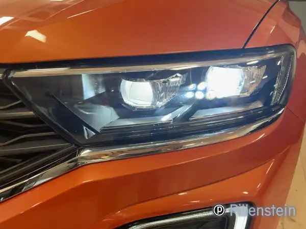 VW T-ROC (15/16)