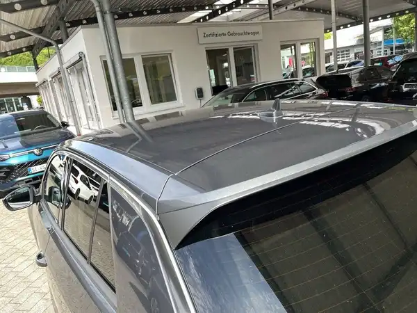 VW T-ROC (13/21)