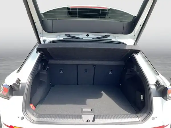 VW T-ROC (13/18)