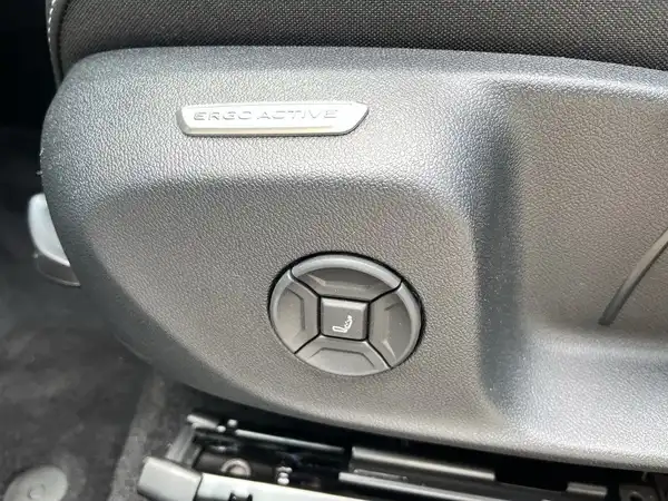 VW T-ROC (16/18)