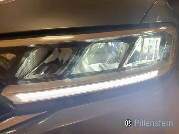 VW T-ROC (14/16)
