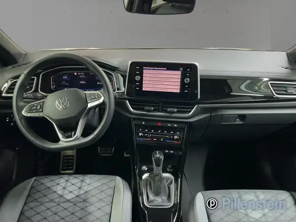 VW T-ROC (8/16)