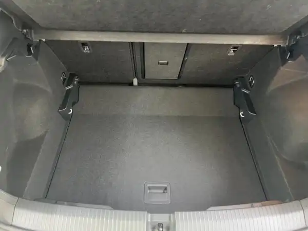 VW T-ROC (13/15)