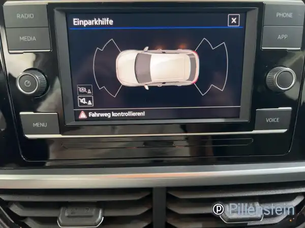 VW T-ROC (11/16)