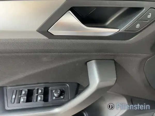 VW T-ROC (14/16)